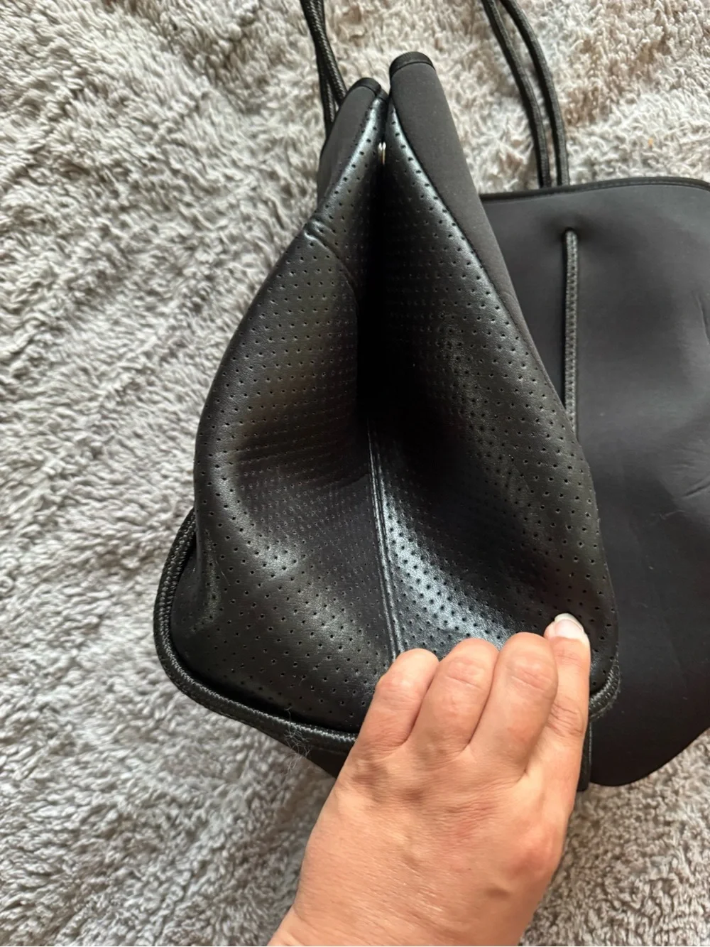 HAUTE SHORE Black Tote Bag with Camo Lining